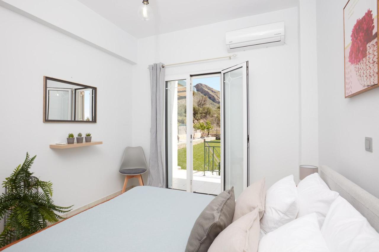 Dafni Villa Orne Esterno foto