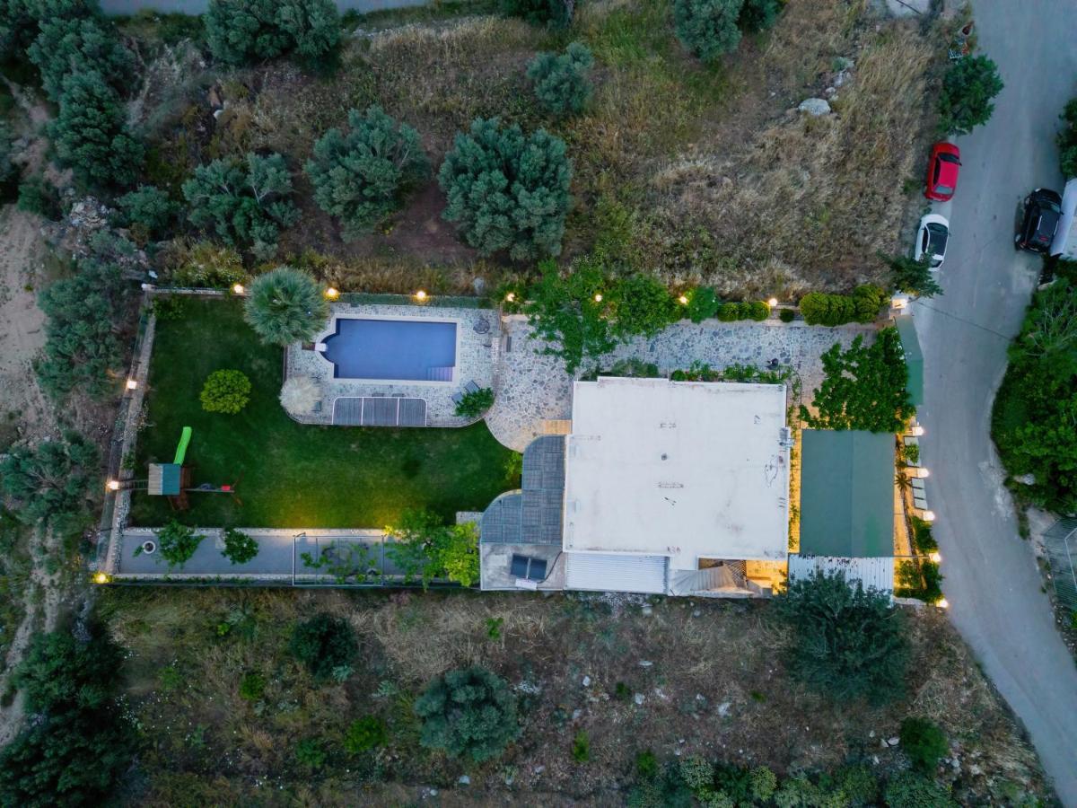 Dafni Villa Orne Esterno foto