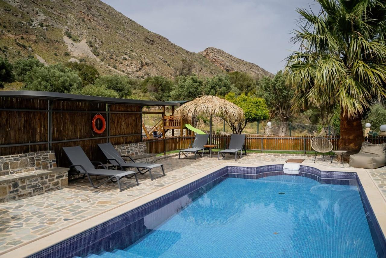Dafni Villa Orne Esterno foto