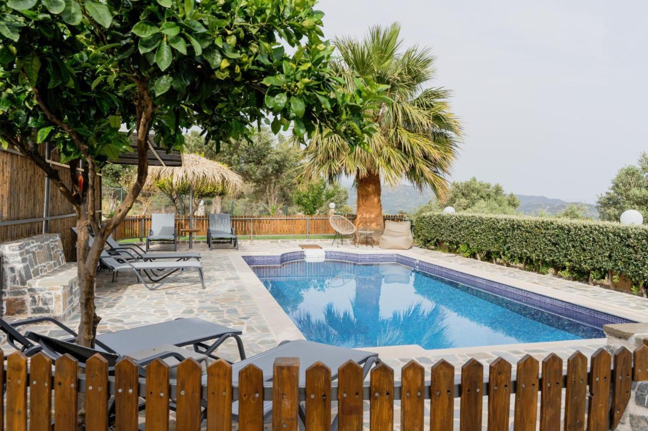 Dafni Villa Orne Esterno foto